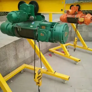 鋰電電池吊裝用防爆電動葫蘆可以避免粉塵爆炸