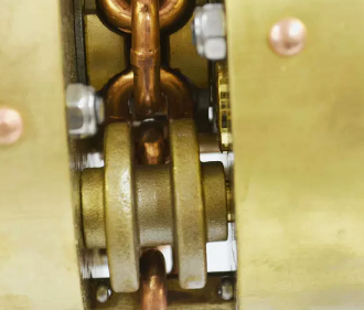 防爆手拉葫蘆外殼破損及緊固件缺失帶來的問題